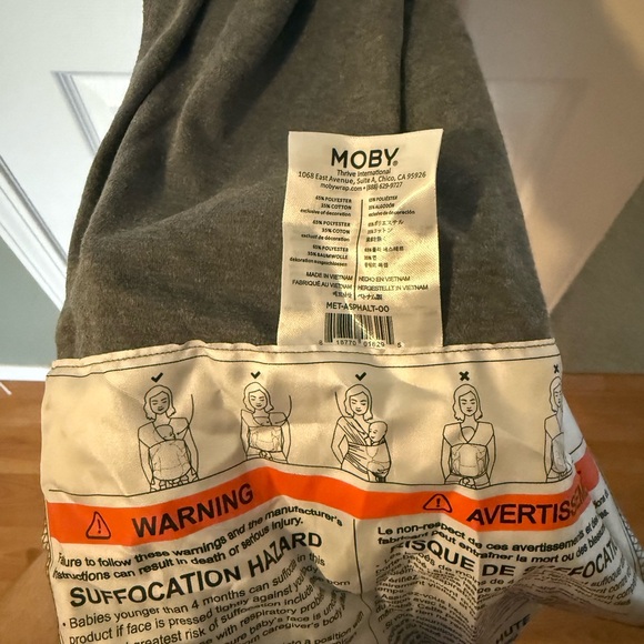 Moby Wrap - Picture 2 of 2
